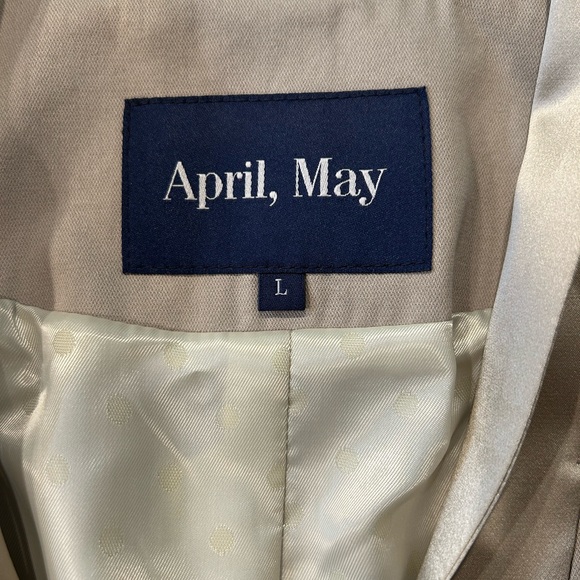 April, May Tan Blazer Size Large - Picture 5 of 8